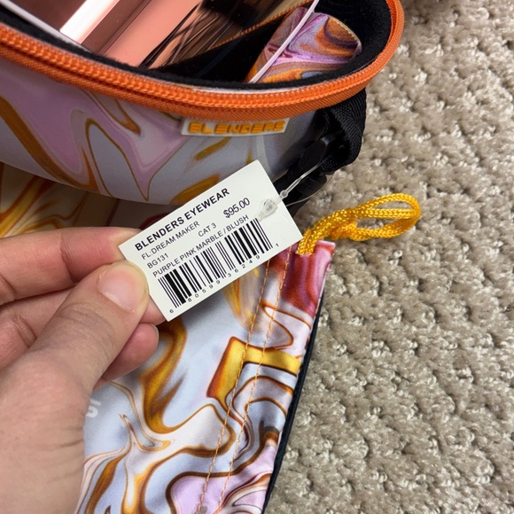 Blenders Eyewear Pink Marble Ski Snowboard Goggles - Picture 3 of 8